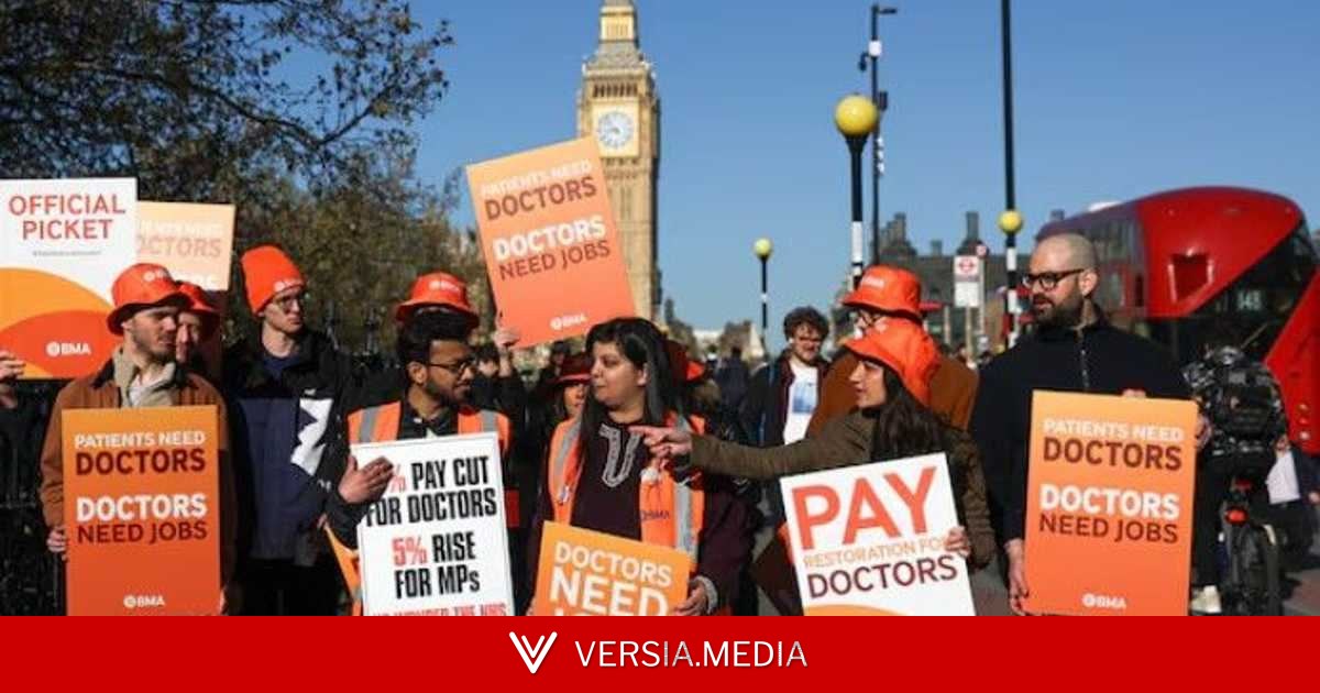 إنجلترا تطوي صفحة إضرابات الأطباء باتفاق للأجور