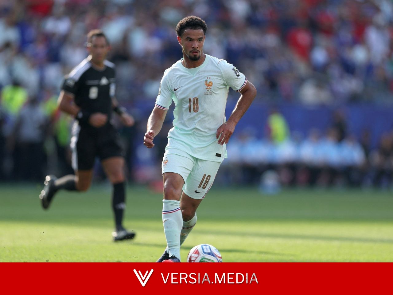 بالفيديو.. موقف محرج لزائير إيمري عقب مباراة فرنسا والمغرب