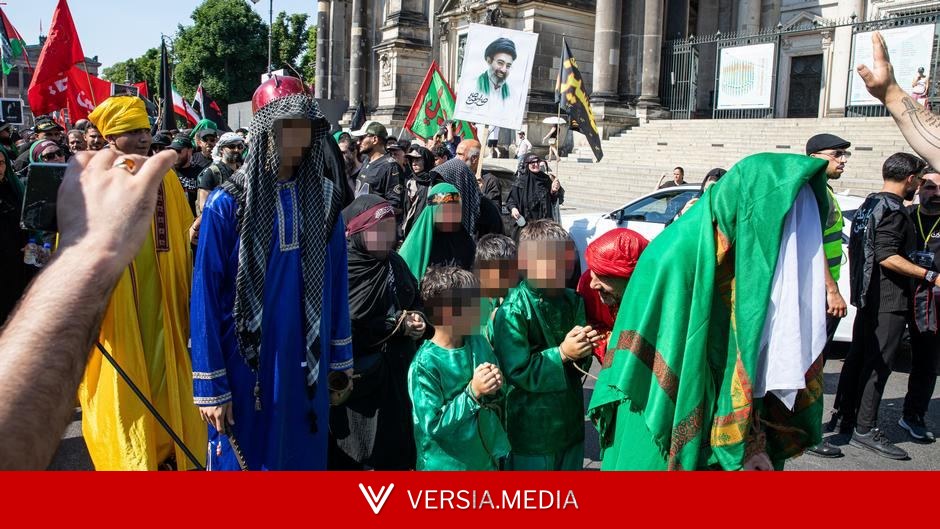 انتقادات سياسية بعد ظهور أطفال مقيدين في مسيرة عاشوراء في برلين وسط جو حار